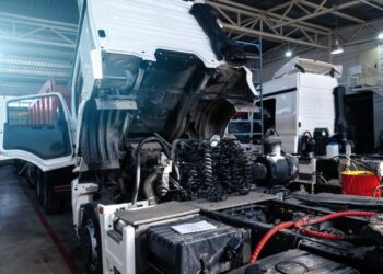 5 Most Common Truck Problems and Repairs: Fleet Operator Solutions ...