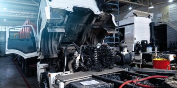 5 Most Common Truck Problems and Repairs: Fleet Operator Solutions ...